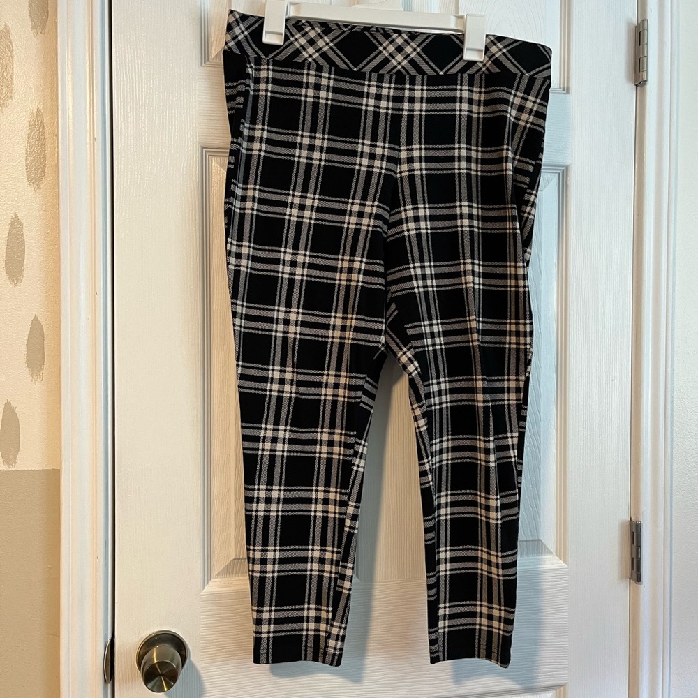 Torrid Black and White Plaid Leggings